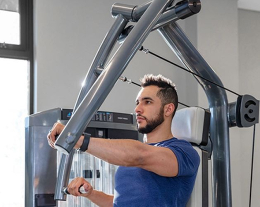 Жим от груди сидя с независимыми рычагами, стек 91 кг. True SPL-0900LP