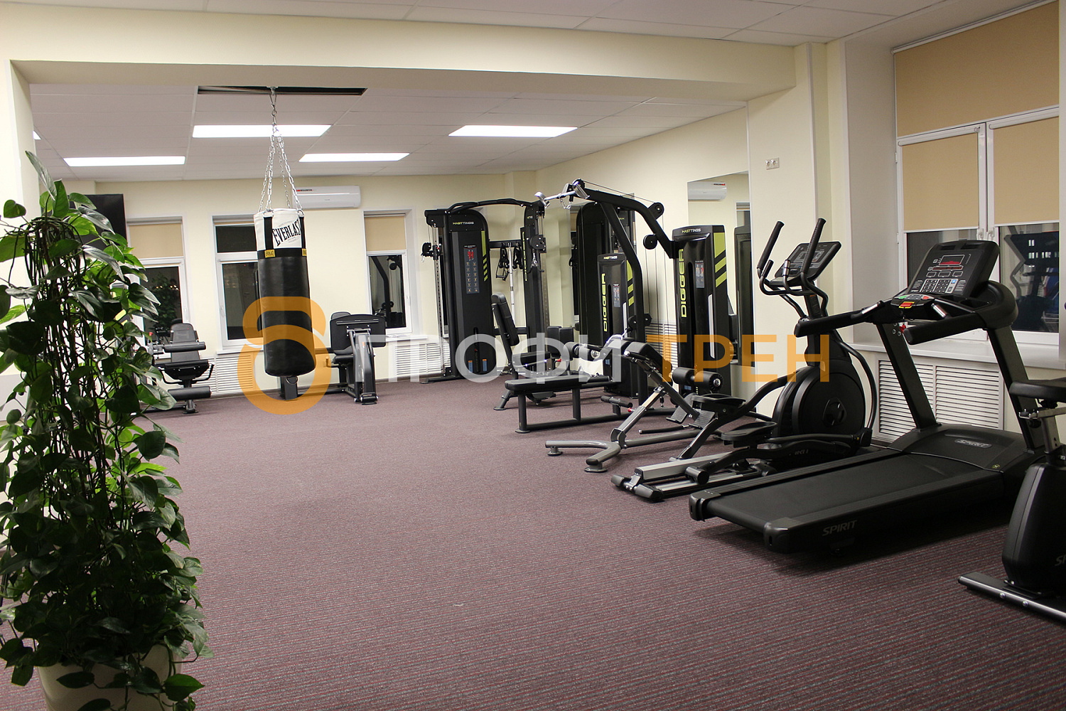 Корпоративный фитнес-зал университета РЖД