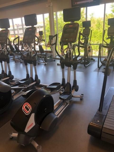 Эллиптический тренажер Star Trac 8CT-10