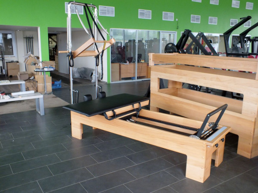 Комбинированный стол трапеция вертикальный Pilates Plus CТV