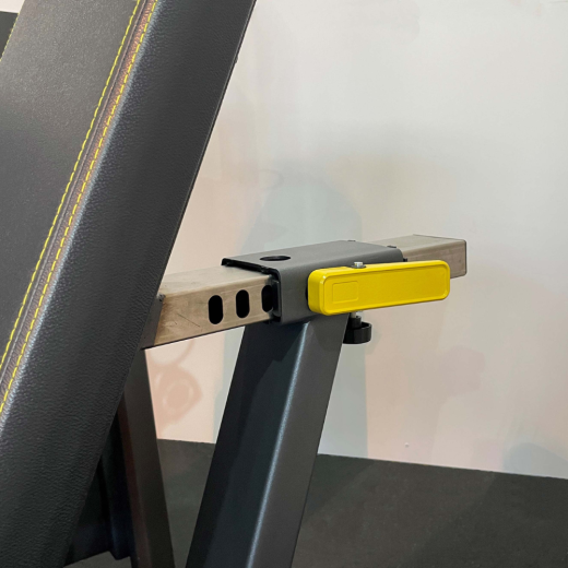 Разгибание ног сидя DHZ R-2002