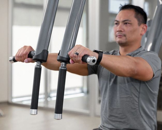 Баттерфляй/Задняя дельта, стек 91 кг. True SPL-1000LP