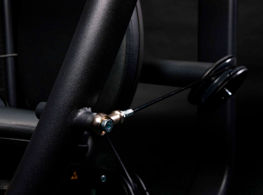 Жим от груди вертикальный (Vertical Press). Стек 135 кг. DHZ E-7008 Жим от груди вертикальный (Vertical Press). Стек 135 кг. DHZ E-7008